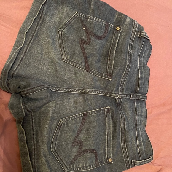 Lot of 9 pairs of jean shorts - Picture 11 of 12